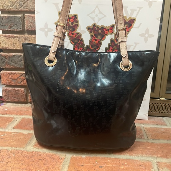 Michael Kors Shiny Black Jet Set Monogram Leather Tote Shoulder Bag - Picture 3 of 8